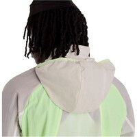 New Balance Chaqueta Running Hombre RC Jacket 04