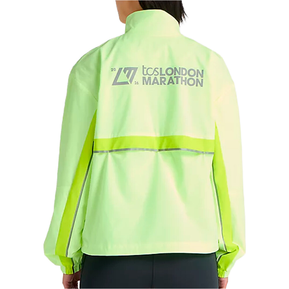 New Balance Chaqueta Running Mujer London Edition Marathon Jacket vista trasera
