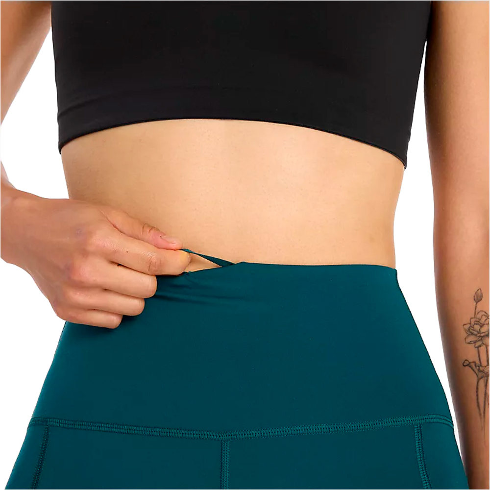 New Balance malla larga running mujer NB Sleek Pocket High Rise Legging 27 03