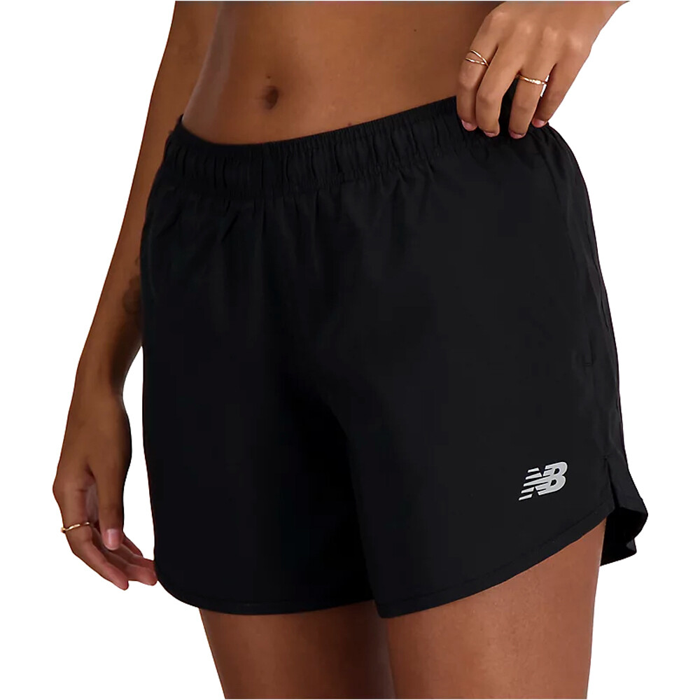 New Balance pantalón running mujer Sport Essential Short 5 03