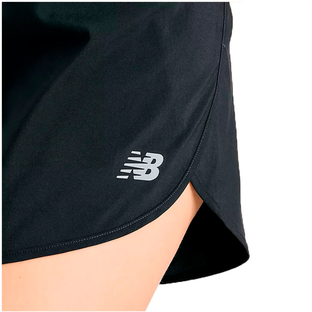 New Balance pantalón running mujer Sport Short 5 03