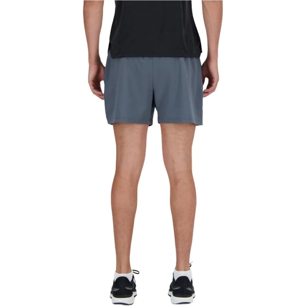 New Balance pantaloneta técnica hombre New Balance  Short 5 Inch Brief vista trasera