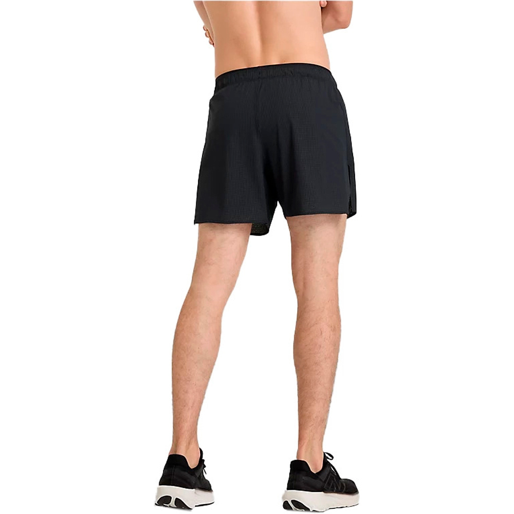 New Balance pantaloneta técnica hombre RC Ultra Light Split Short 5 vista trasera