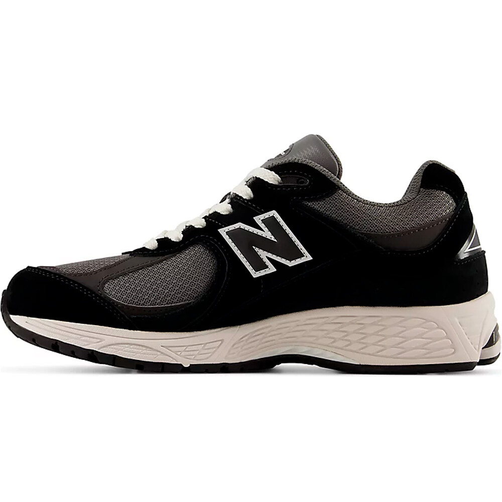 New Balance zapatilla moda hombre 2002R puntera