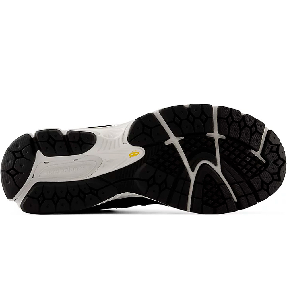 New Balance zapatilla moda hombre 2002R vista trasera