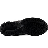 New Balance zapatilla moda hombre 2002R vista trasera