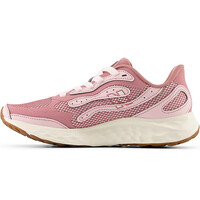 New Balance zapatilla moda mujer FreshFoam Arishi v4 Tiralux puntera