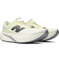 New Balance zapatilla running hombre FuelCell Rebel v5 lateral interior
