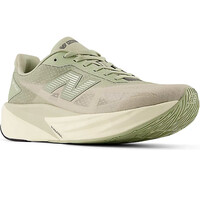 New Balance zapatilla running hombre FuelCell Rebel v5 lateral interior