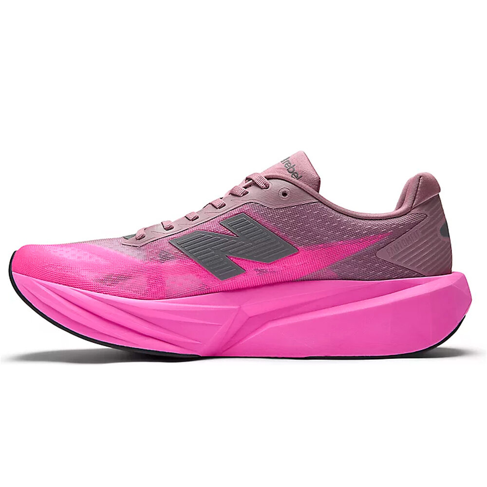 New Balance zapatilla running hombre FuelCell Rebel v5 puntera