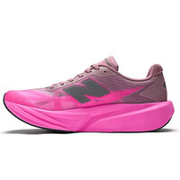 New Balance zapatilla running hombre FuelCell Rebel v5 puntera