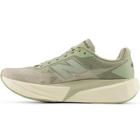 New Balance zapatilla running hombre FuelCell Rebel v5 puntera
