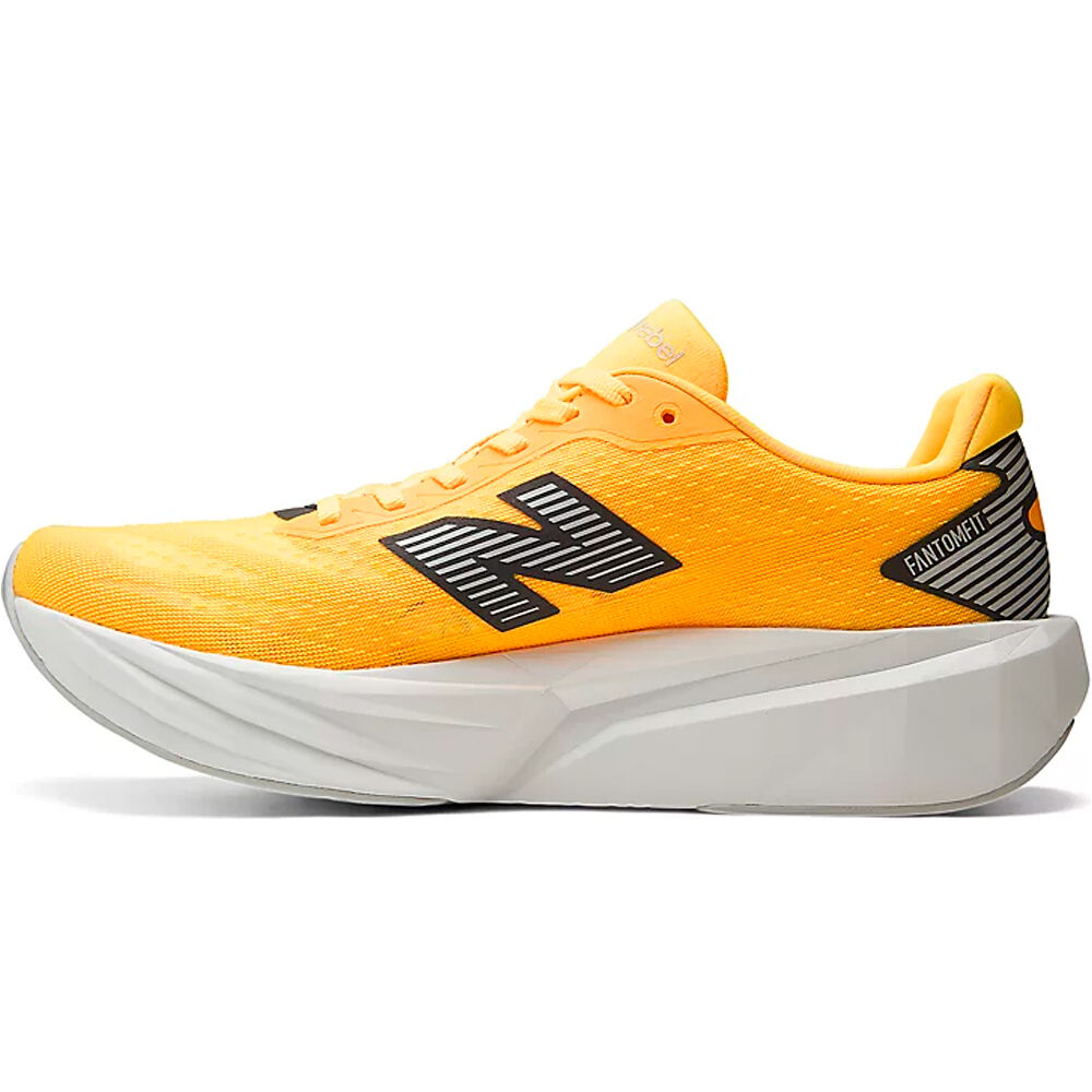 New Balance zapatilla running hombre FuelCell Rebel v5 puntera