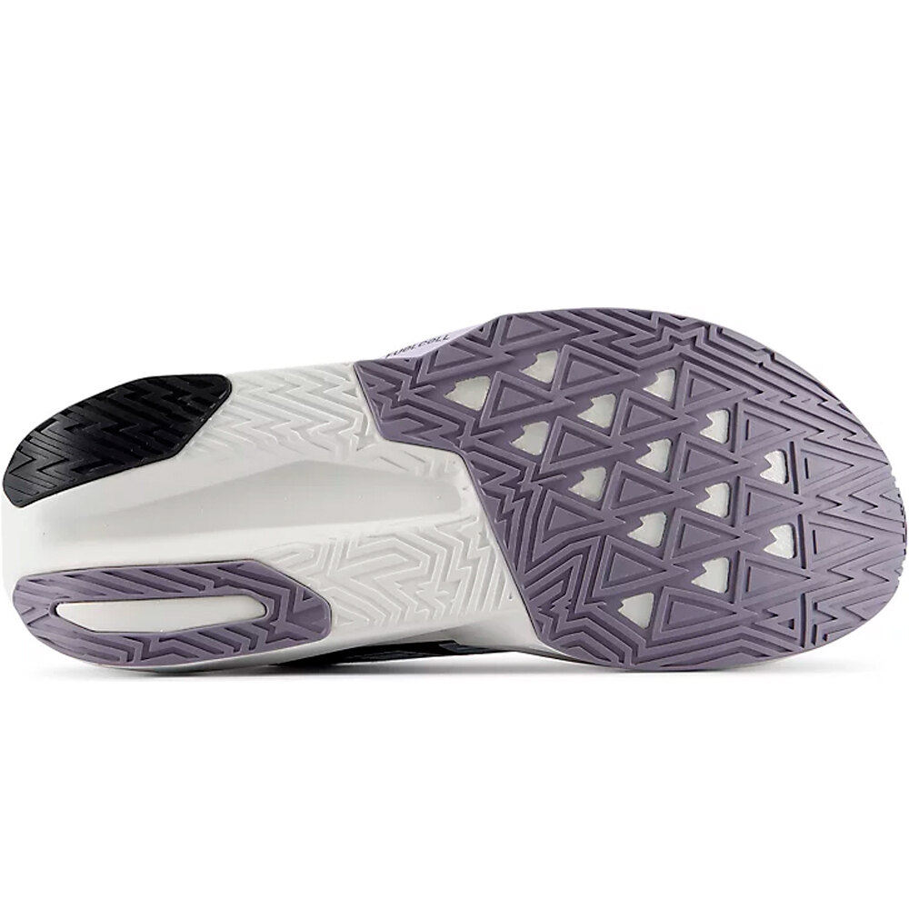 New Balance zapatilla running hombre FuelCell Rebel v5 vista trasera