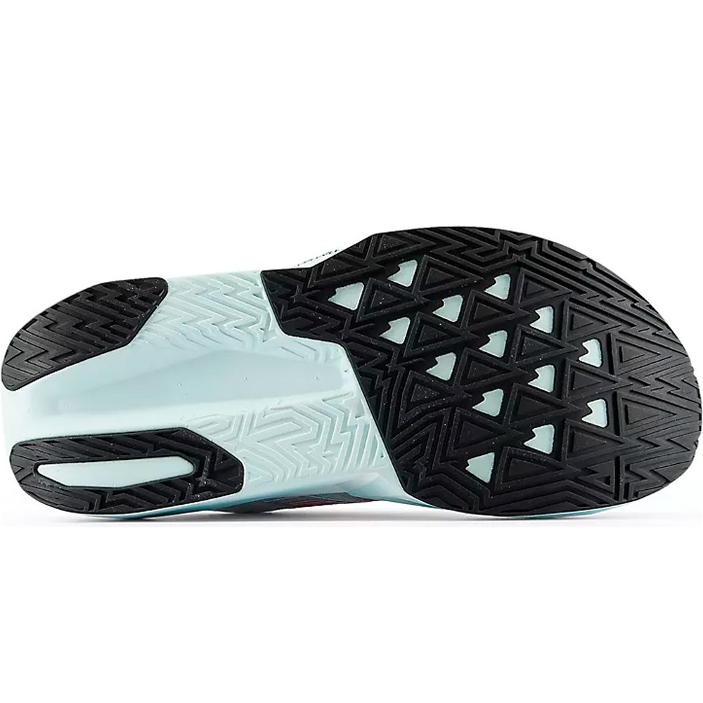 New Balance zapatilla running mujer FuelCell Rebel v5 vista trasera