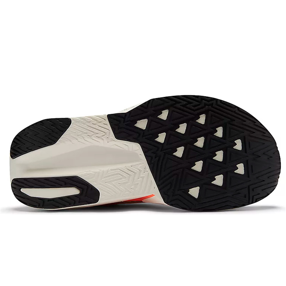 New Balance zapatilla running mujer FuelCell Rebel v5 vista trasera