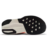 New Balance zapatilla running mujer FuelCell Rebel v5 vista trasera