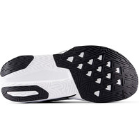 New Balance zapatilla running mujer FuelCell Rebel v5 vista trasera