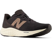 New Balance zapatilla running mujer W FreshFoam Arishi v4 lateral interior