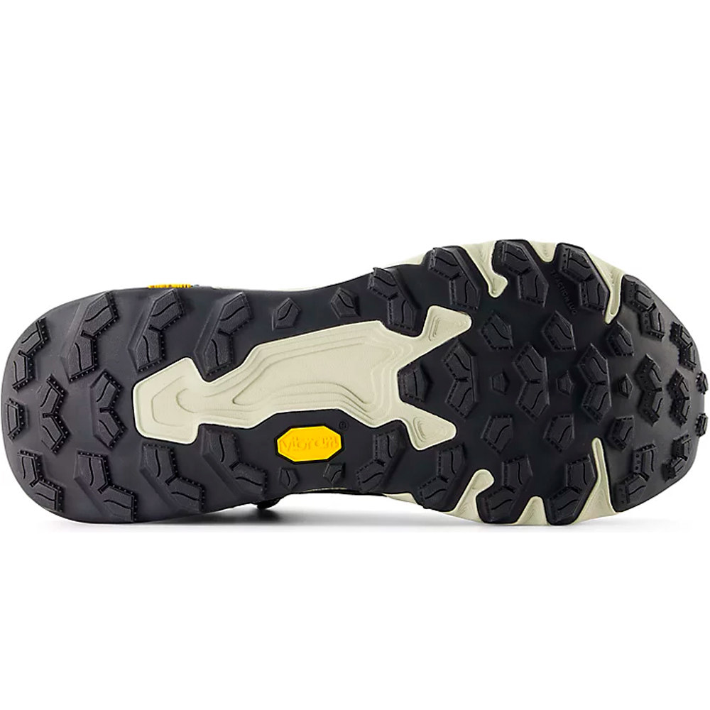 New Balance zapatilla trekking hombre FreshFoam Hierro Hiker GoreTex vista trasera