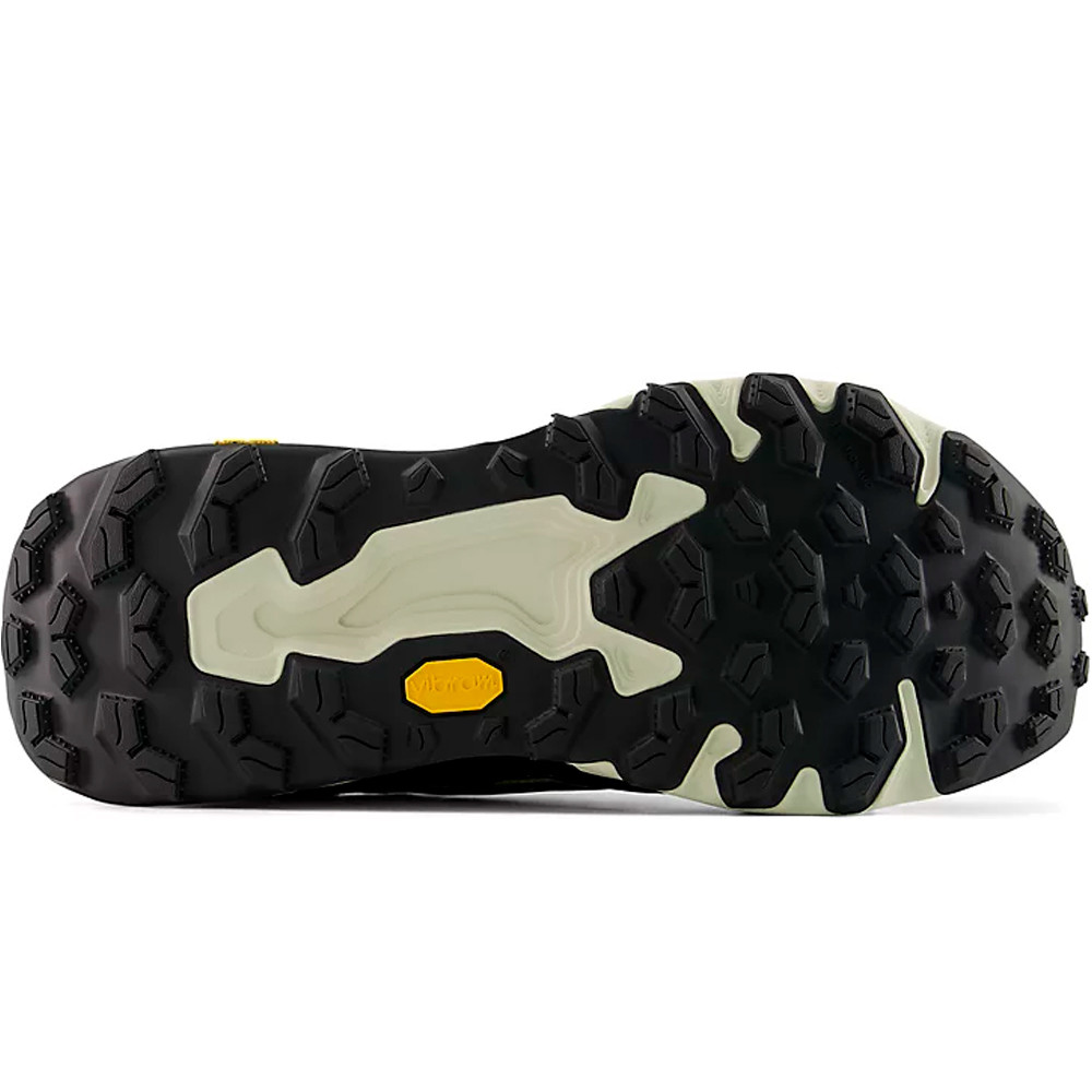 New Balance zapatilla trekking hombre FreshFoam Hierro Trek vista trasera