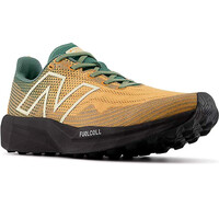 New Balance zapatillas trail hombre FuelCell Venym lateral interior