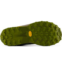 New Balance zapatillas trail hombre REBEL TRAIL vista trasera
