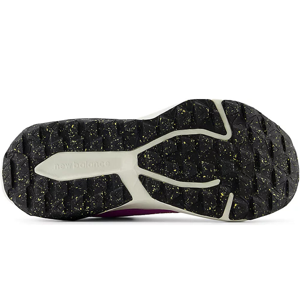 New Balance zapatillas trail mujer DYNASOFT NITREL v6 vista trasera