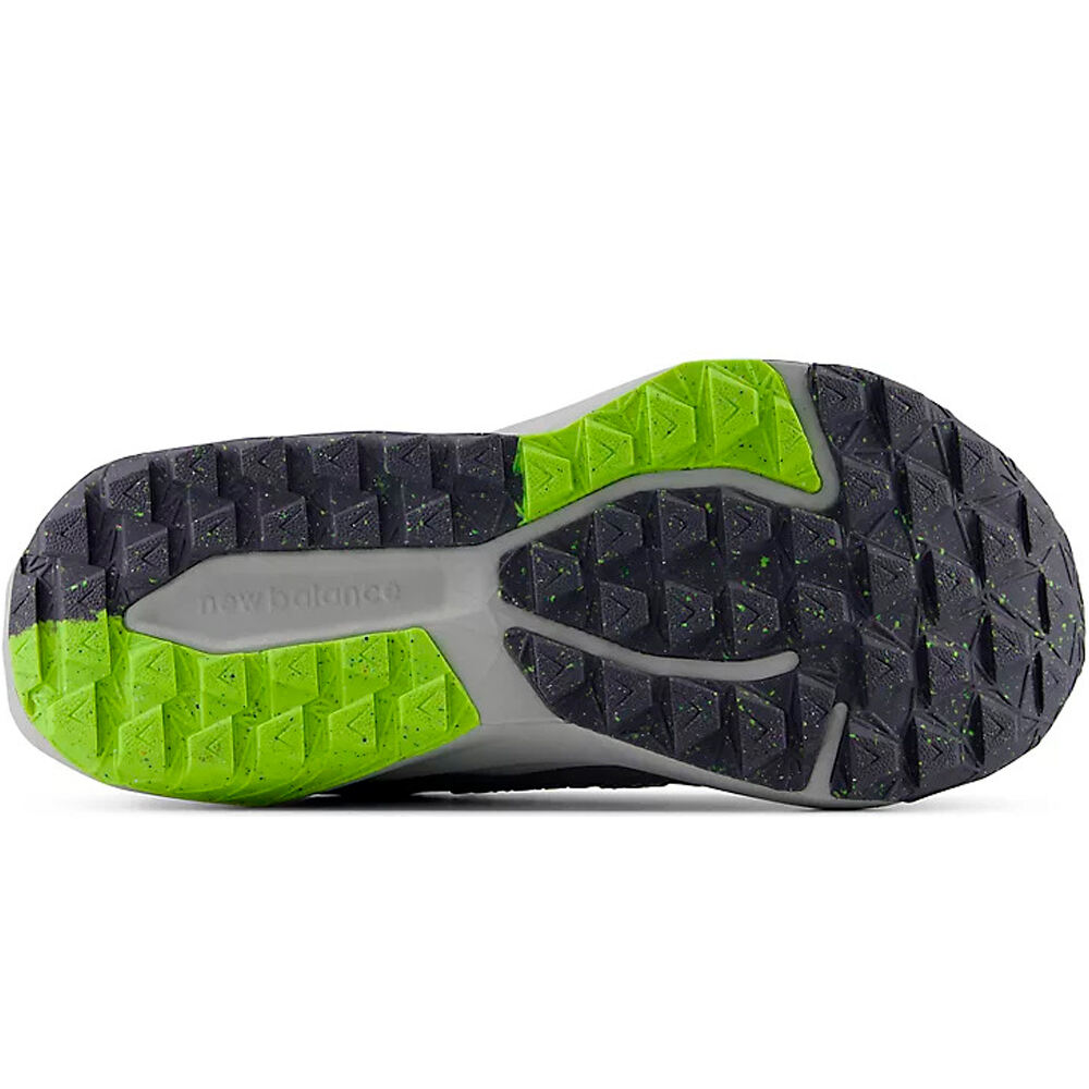 New Balance zapatillas trail mujer DynaSoft Nitrel v6 vista trasera