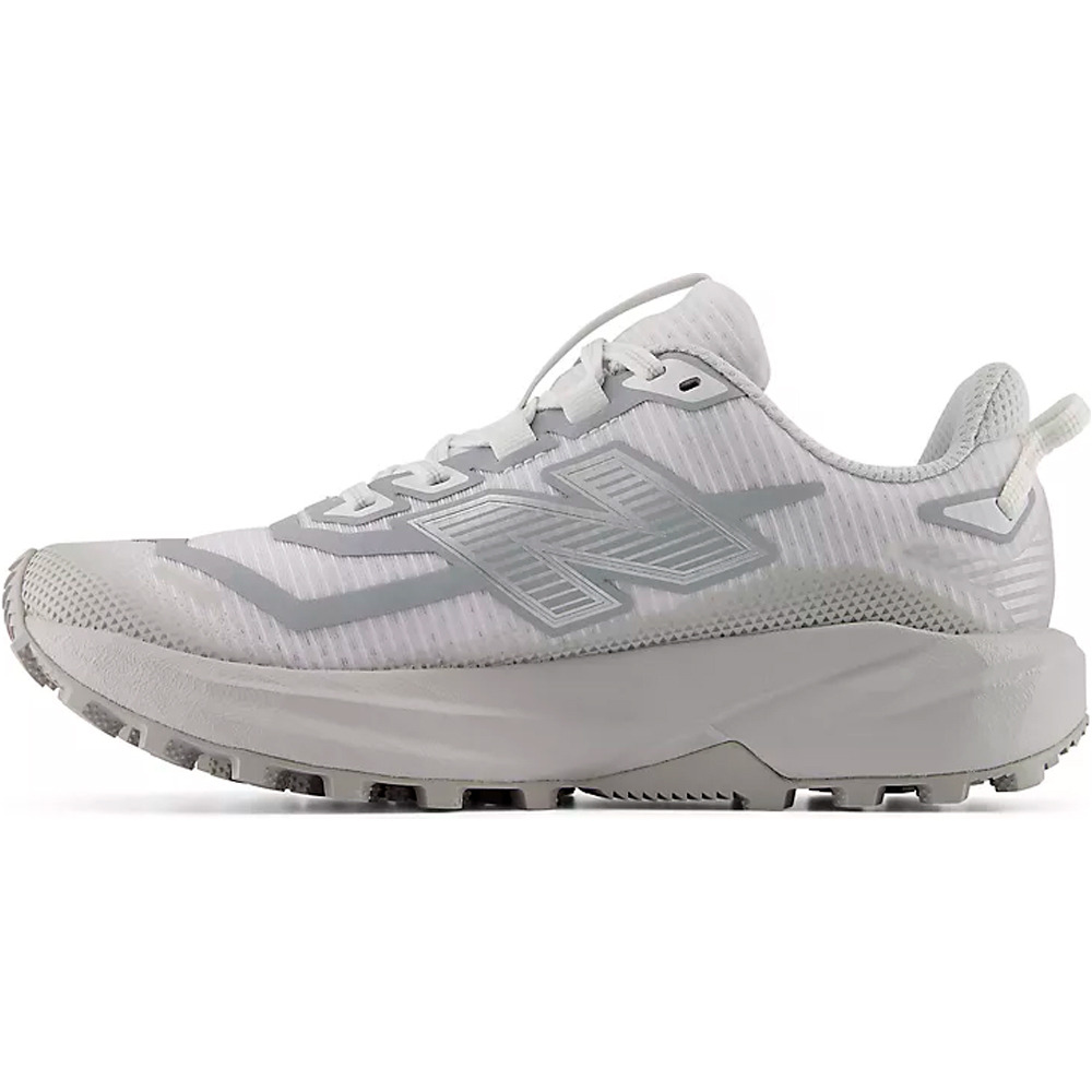 New Balance zapatillas trail mujer FuelCell Rebel Trail puntera