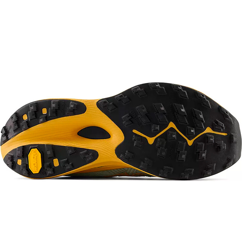 New Balance zapatillas trail mujer FuelCell SuperComp Trail vista trasera