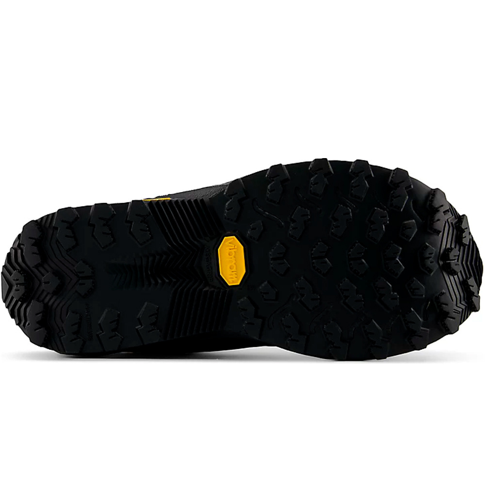 New Balance zapatillas trail mujer Rebel Trail vista trasera