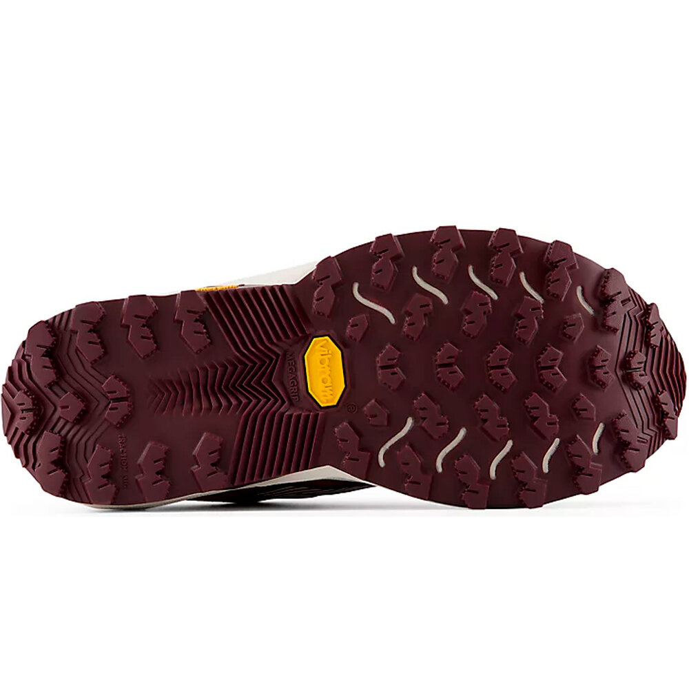 New Balance zapatillas trail mujer W FuelCell Rebel Trail vista trasera