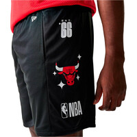 New Era pantalón baloncesto CHICAGO BULLS MESH BLK 04