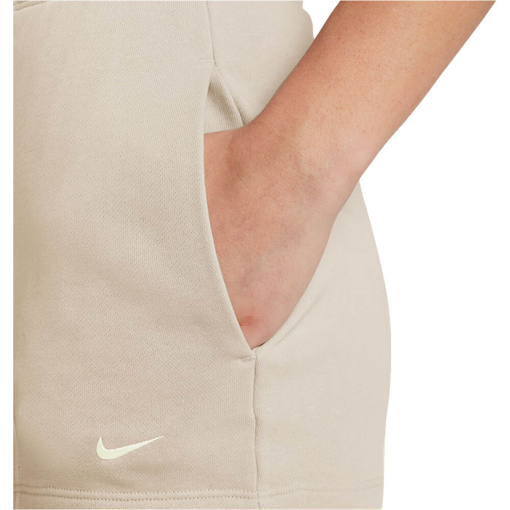 Nike bermuda mujer W NSW NK CHLL FT HR 2IN SHORT vista detalle