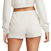 Nike bermuda mujer W NSW NK CHLL FT HR 2IN SHORT vista trasera