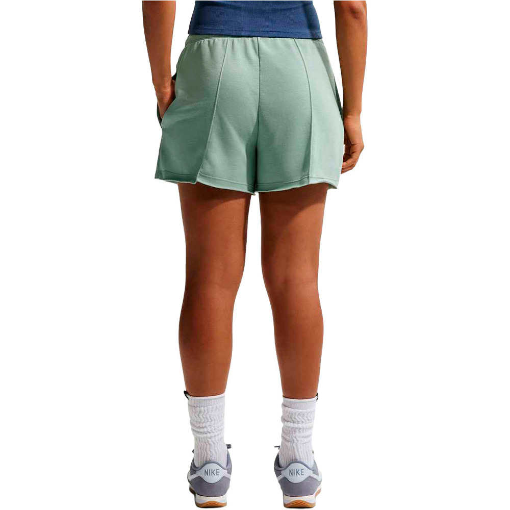 Nike bermuda mujer W NSW OFFLN CHLL FT SHORT vista trasera