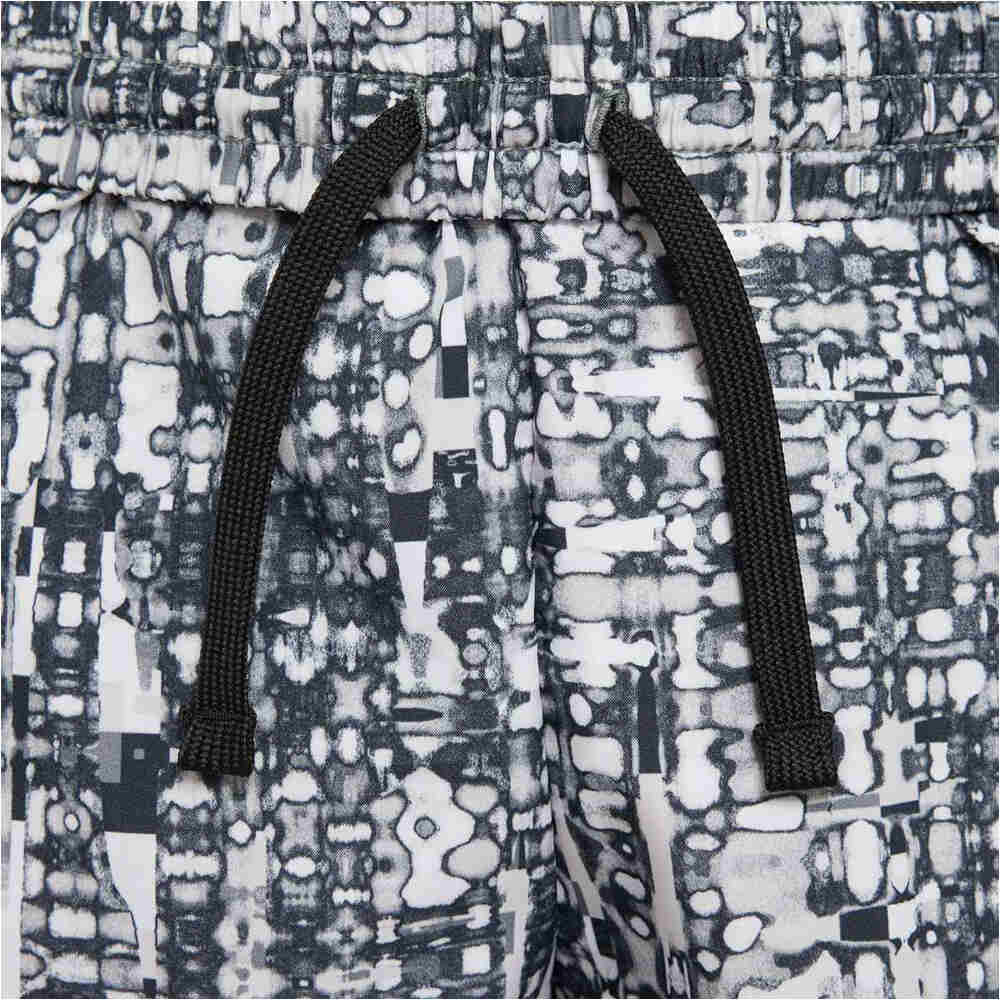 Nike bermuda niño B NK DF MULTI SHORT WVN BOLD vista detalle