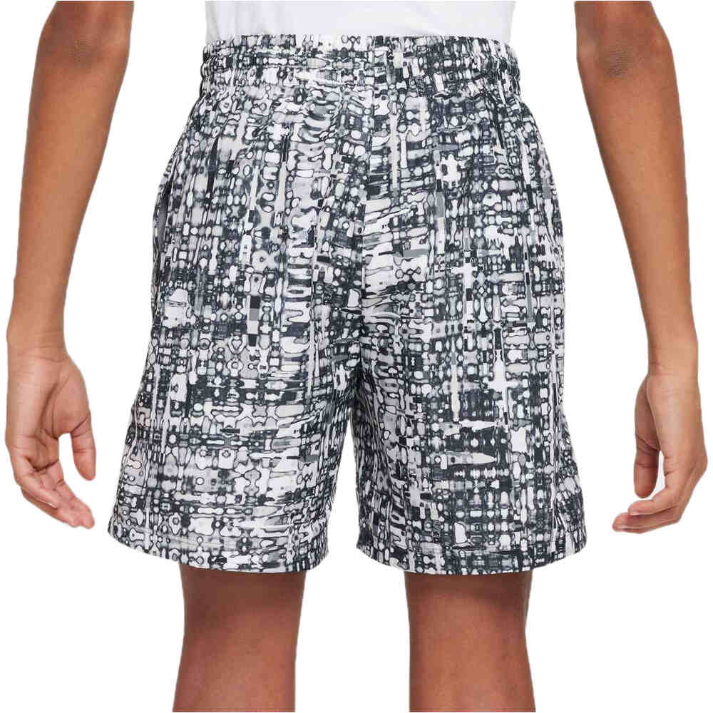 Nike bermuda niño B NK DF MULTI SHORT WVN BOLD vista trasera