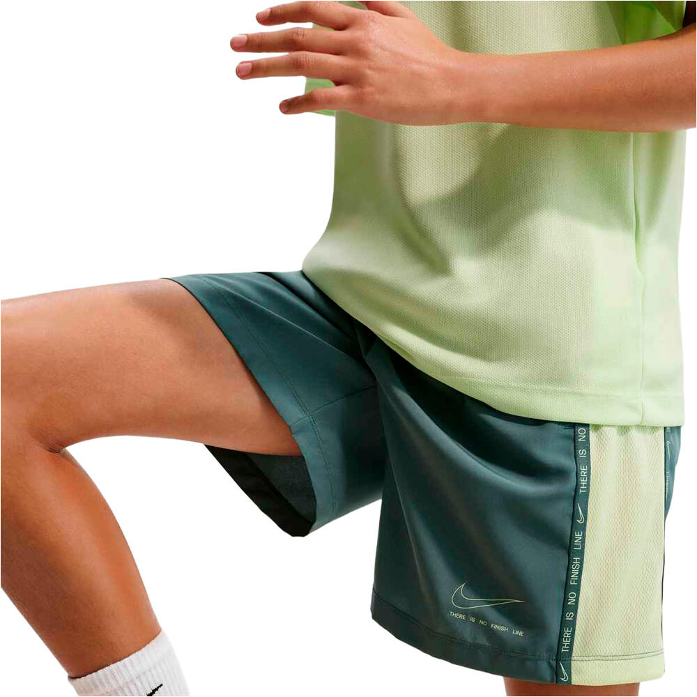 Nike bermuda niño B NK DF MULTI SHORT WVN LOVE 04