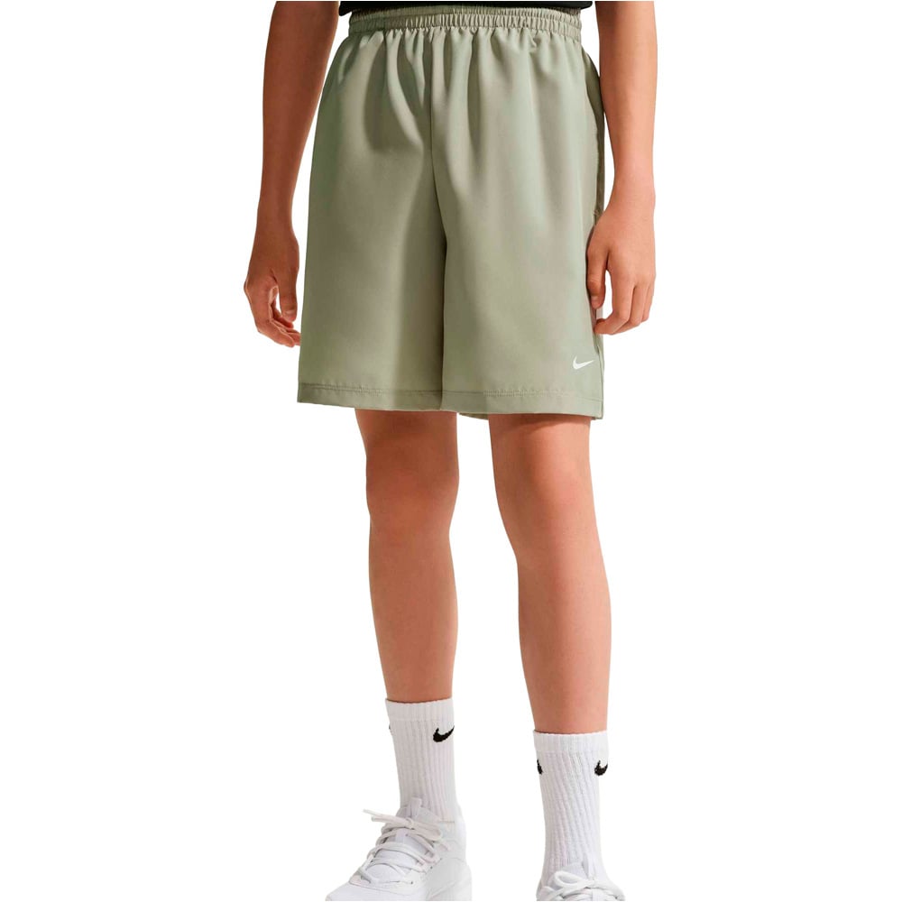 Nike bermuda niño B NK DF MULTI WVN SHORT vista detalle