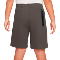 Nike bermuda niño B NSW TCH FLC SHORT - PD vista trasera