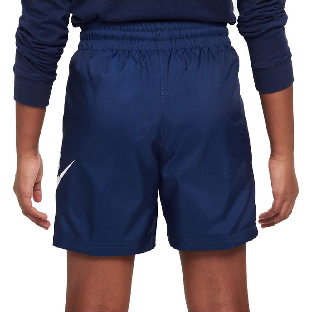 Nike bermuda niño K NSW CLUB WVN SHORT 6IN HBR vista trasera