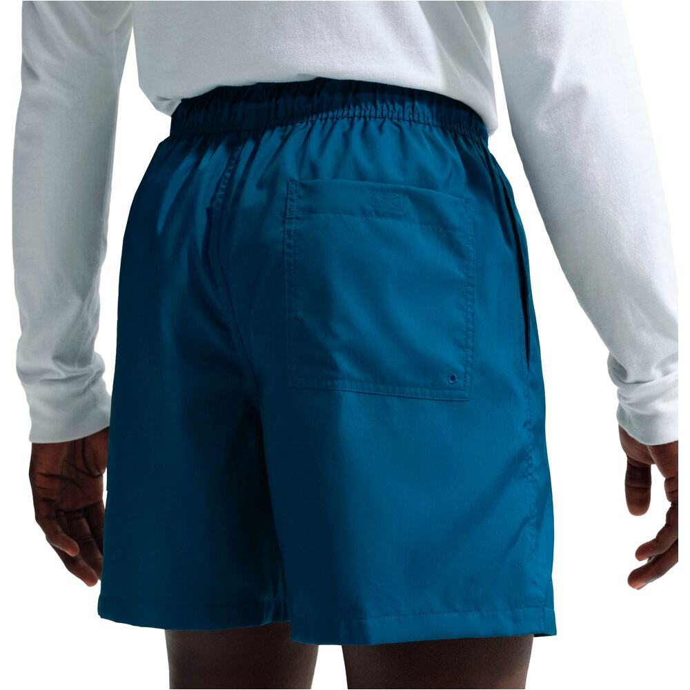 Nike bermudas hombre M NK CLUB FLOW SHORT vista trasera