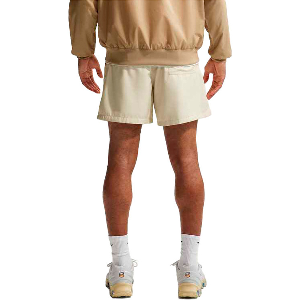 Nike bermudas hombre M NK CLUB FLOW SHORT vista trasera