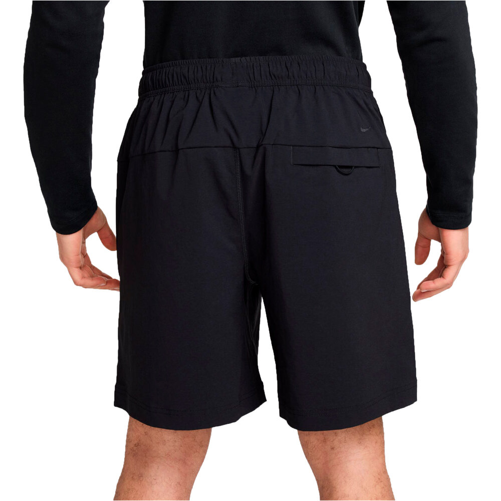 Nike bermudas hombre M NK DF TECH WVN SHORT vista trasera