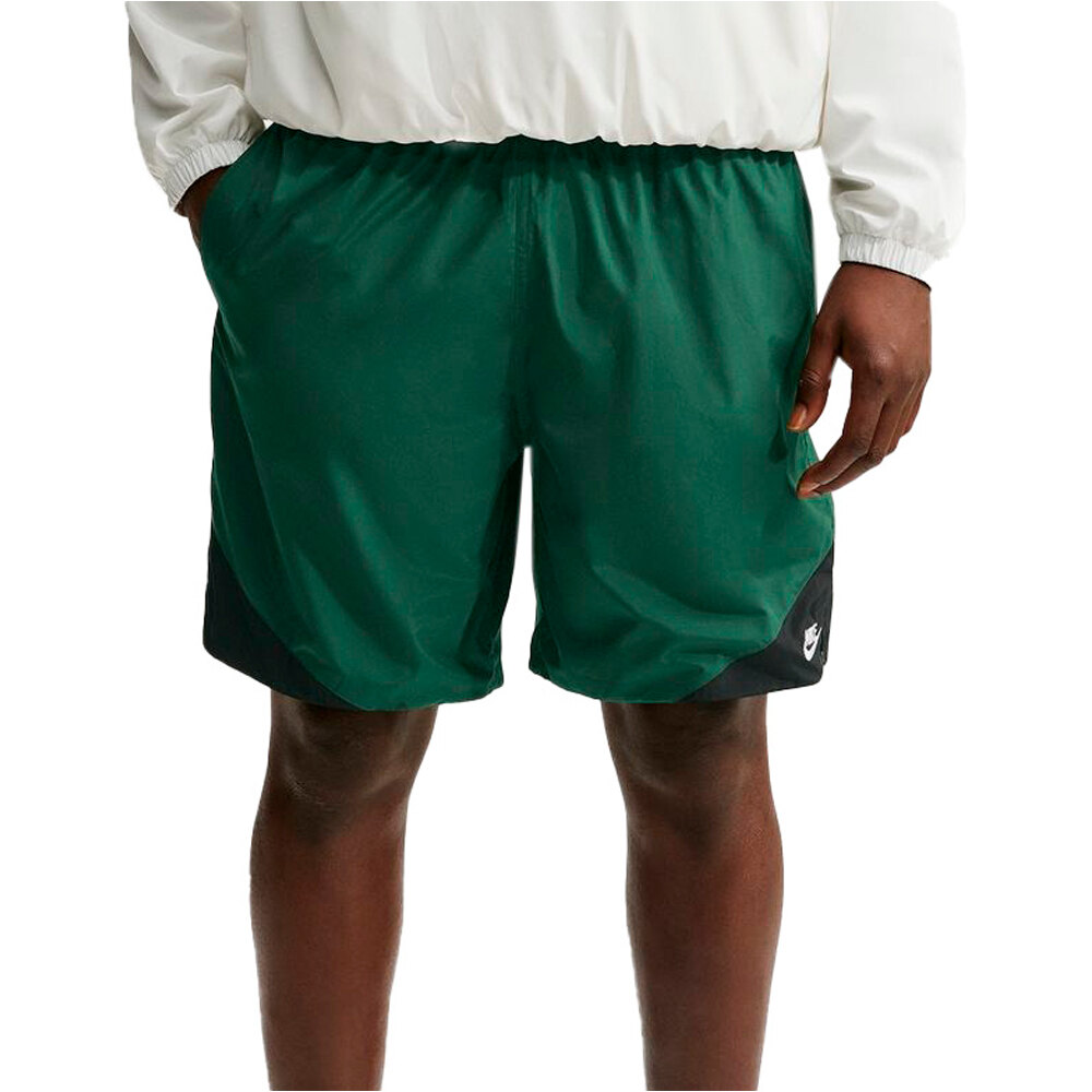 Nike bermudas hombre M NK WINDRUNNER SHORT 8IN vista frontal