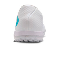 Nike botas de futbol multitaco y terreno duro PHANTOM 6 LOW ACAD TF vista trasera