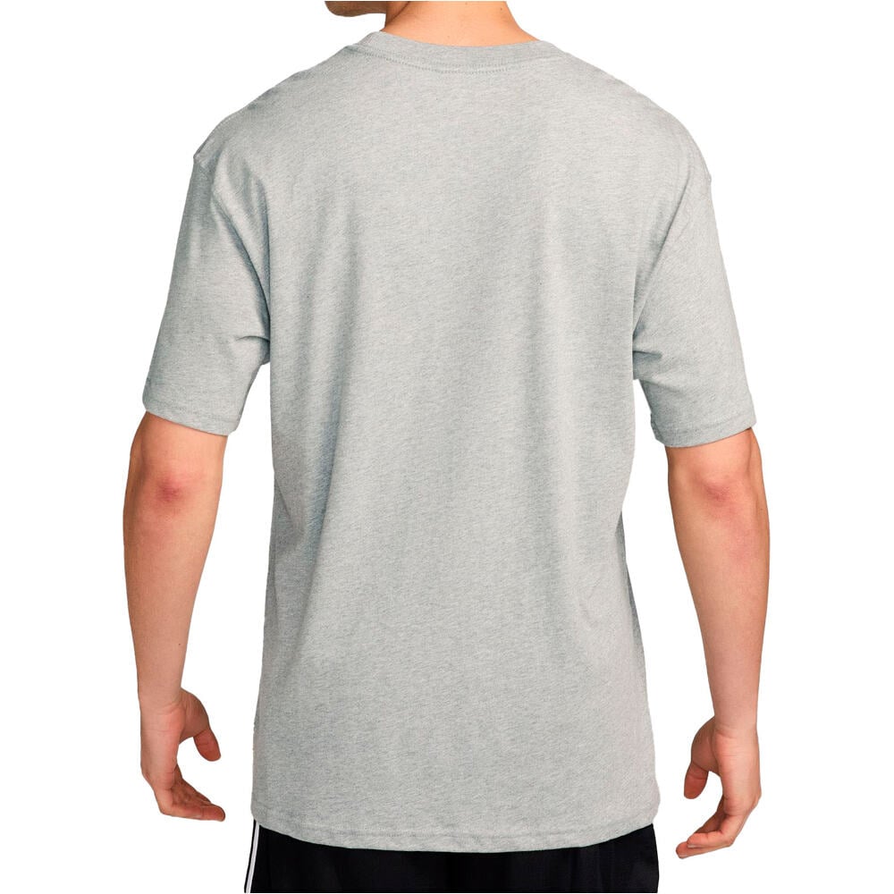 Nike camiseta baloncesto M NK TEE M90 SUMMIT V&R2 HO26 vista trasera