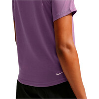 Nike camiseta entrenamiento manga corta mujer W ACG TRAIL DF SS TOP 03